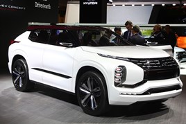 MItsubishi GT PHEV Paris 2016